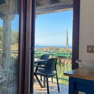Casa Costanza, Bilocale Con Terrazza Vista Mare Holiday home Tanaunella